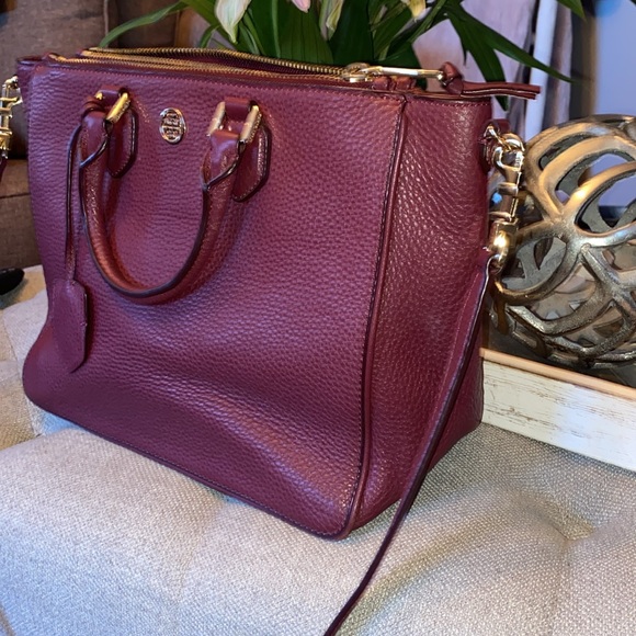 Tory Burch Medium Burgundy Pebbled Leather Double Zip Bag - Picture 5 of 15